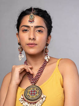 WHE - Hand Embroidered Multi-Color Maangtikka