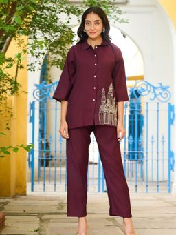KAFTANIZE - Women Maroon Silk Blend Embroidered Tunic with Pant