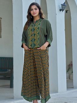 KAFTANIZE - Women Green Viscose Rayon Embellished Tunic with Pant