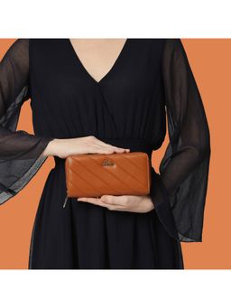 Lavie - Eli Quilt Bifold Women's Wallet (Tan) (L)