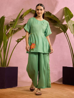Label Hans - Green Meadow Bloom Co-Ord Set