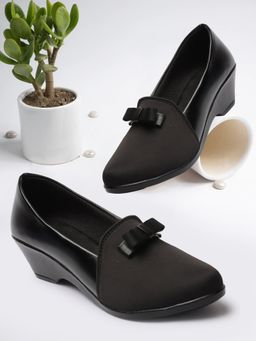 XE Looks - Graceful And Alluring Bow Design Comfortable Ballerinas