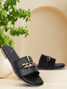 XE Looks - Buckle and Textured Soft Comfortable Casual Flats Slippers