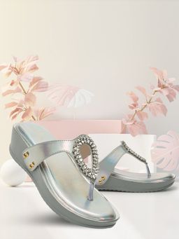 XE Looks - Elegant And Graceful Design Stone Studded Cushion Platform Slippers