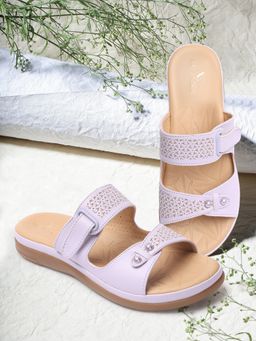 XE Looks - Graceful And Eye-Catching Comfortable Flat Slippers