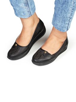 XE Looks - Graceful And Alluring Design Comfortable Flat Ballerinas