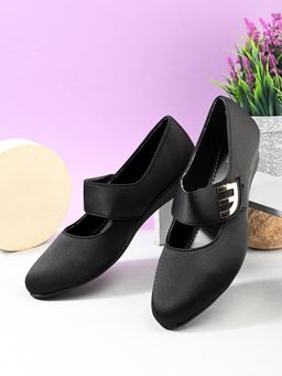 XE Looks - Classic and Timeless Stylish Buckle Wedge Heel Ballerinas