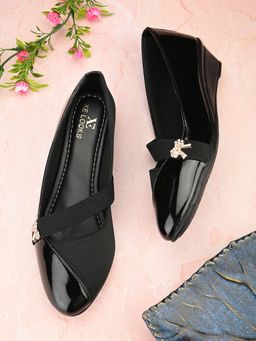 XE Looks - Classy and Alluring Shiny Wedge Heel Ballerinas