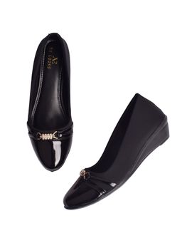 XE Looks - Classic and Graceful Ballerinas