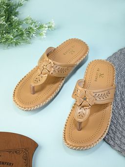 XE Looks - Trendy And Graceful Laser Design Soft Doctor Slippers