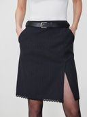 Black color option, Currently selected