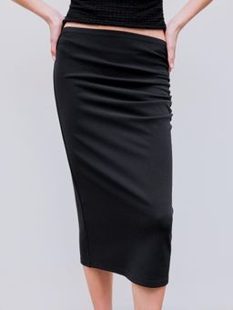 Cider - Black Woven Mid Rise Solid Ruched Midi Skirt