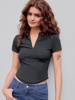 Cider - Black Rib Round Neckline Zipper Short Sleeve Top