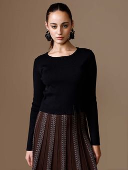 Kazo - Cropped Winter Top With Metal Trim