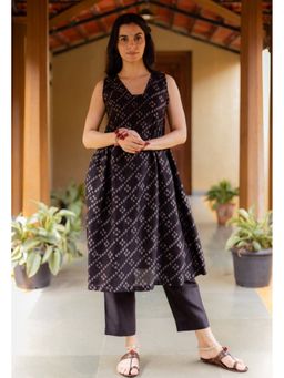 The Indian Ethnic Co. - Ayla Black Ajrakh Chanderi Silk A Line Kurta