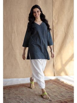 The Indian Ethnic Co. - Sahar Indigo Ajrakh Cotton Straight Short Top
