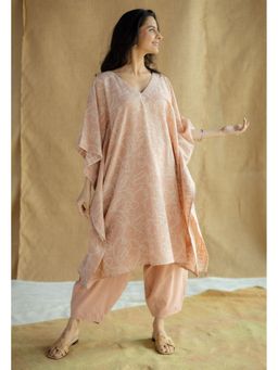 The Indian Ethnic Co. - Sadiya Peach Hand Block Print Slub Cotton Anti-Fit Kaftan