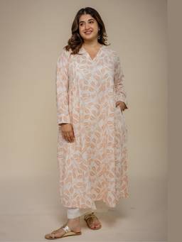 The Indian Ethnic Co. - Seerat Off White Hand Block Print Cotton Kali Kurta