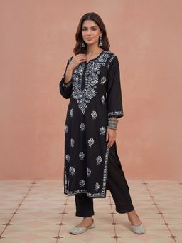 House of Chikankari - Hoc Women Black Rayon Chikankari Kurta