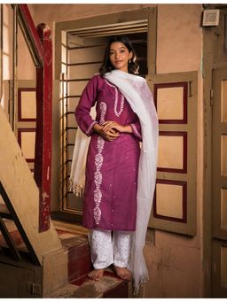 SAAYA THE LABEL - Rimjhim Chikankari Wine Kurta