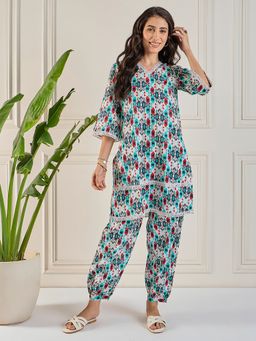 WineRed - Women Ikat Print White Co-Ord Set