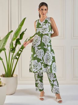 WineRed - Women Lace Detailing Yoke Green Co-Ord Set