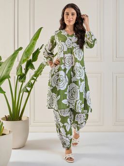 WineRed - Women Neck and Sleeve Lace Detailing Green Co-Ord Set