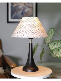 Homesake - Black Metal Table Lamp Cone White Star