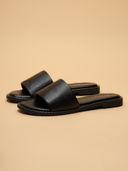 Black color option, Currently selected