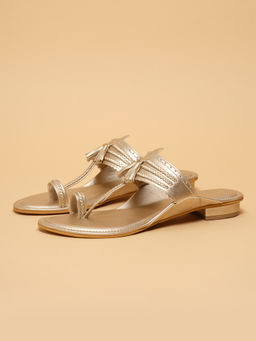 ERIDANI - Aarvika Gold Kolhapuris