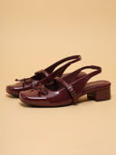 Maroon color option, Currently selected