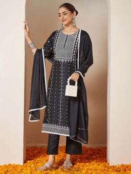 Janasya - Black Silk Blend Floral Printed Kurta with Pant and Dupatta