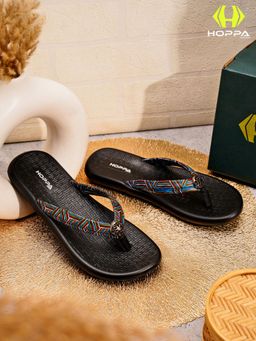 HOPPA - Black Round Toe Flipflops