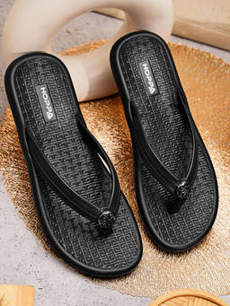 HOPPA - Black Round Toe Flipflops