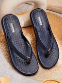 Navy Blue color option, Currently selected