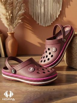 HOPPA - Wine Round Toe Clogs