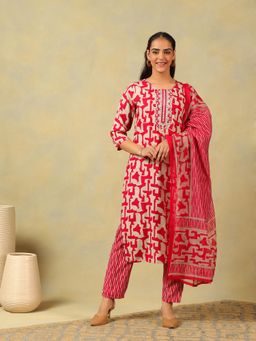 Mamicha - Red Sanaya Deep Rose Abstract Kurta with Pant and Dupatta