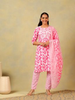 Mamicha - Pink Ananya Geometric Block Print Kurta with Pant and Dupatta