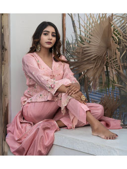 PARASMANI DESIGN STUDIO - Pastel Pink Floral Embroidered Kurta And Pant With Dupatta