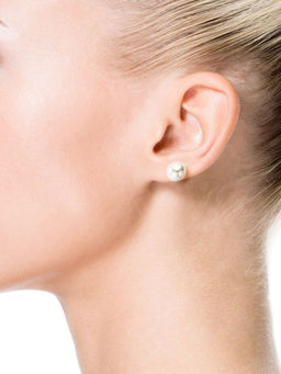 OOMPH - White Pearl Ear Stud Earrings