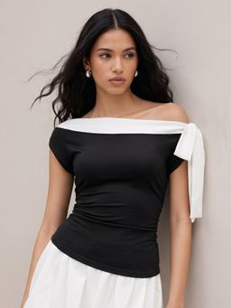 Outzidr - Black Colorblock Top