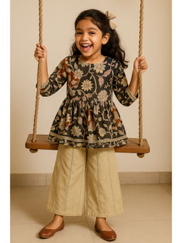 Tales & Stories - Girls Multi-Color Ethnic Floral Printed Kurta & Sharara