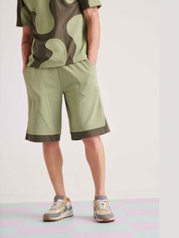 Muvazo - Green Polyester Relaxed Solid Shorts