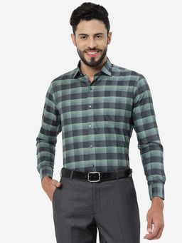 Metal - Men Pista Green Cotton Slim Fit Checked Formal Shirt