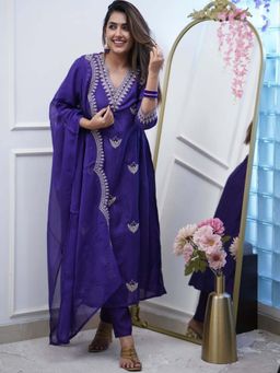 BLACK SCISSOR - Women Purple Chanderi Silk Embroidered Kurta with Pant and Dupatta (Set of 3)