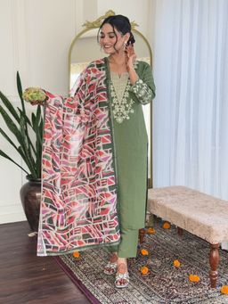 BLACK SCISSOR - Women Olive Chanderi Silk Embroidered Kurta with Pant and Dupatta (Set of 3)