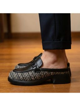 Coral Haze - Vantage Black Loafers