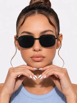 Twenty Dresses by Nykaa Fashion - Uv Protected Lens Black Sunglasses