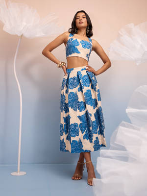 Buy RSVP by Nykaa Fashion Dark Blue Floral Crop Top Pleated Midi