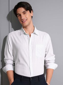 LOCOMOTIVE - Men White Cotton Blend Collar Neck Formal Shirt